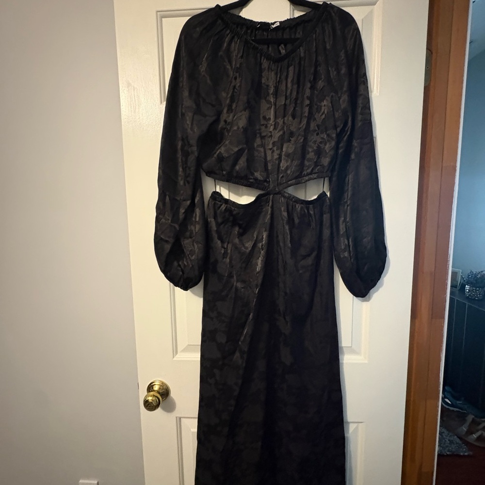 Lush Black Floral Satin Skirt - Picture 2 of 4